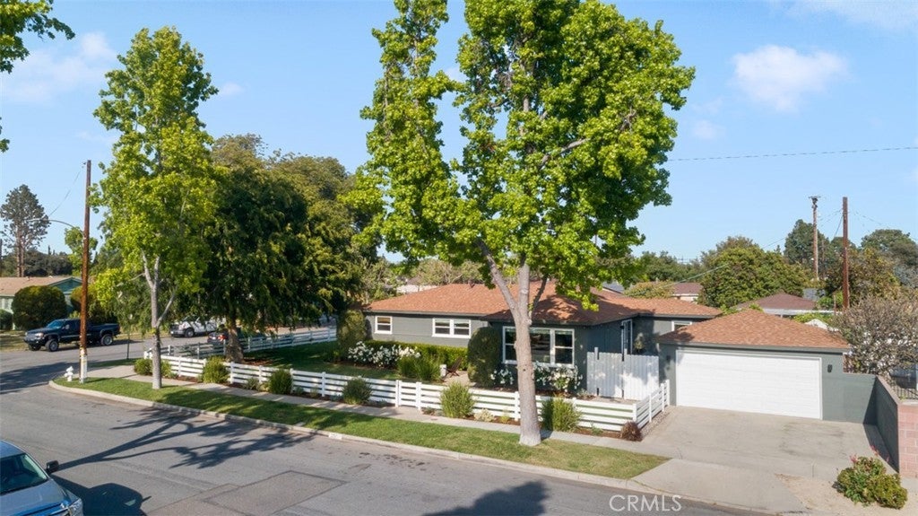 Photo of Listing #PW25199992