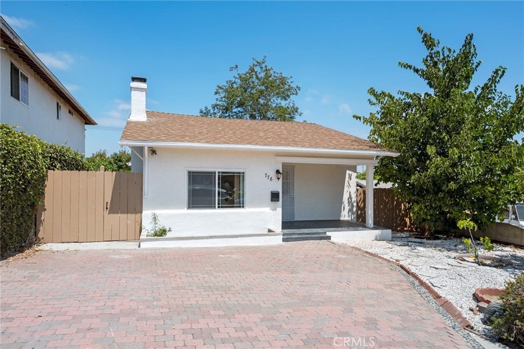 Photo of Listing #PV25199313