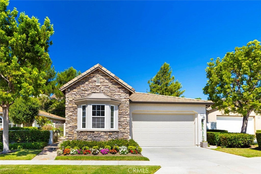 Photo of Listing #OC25200931