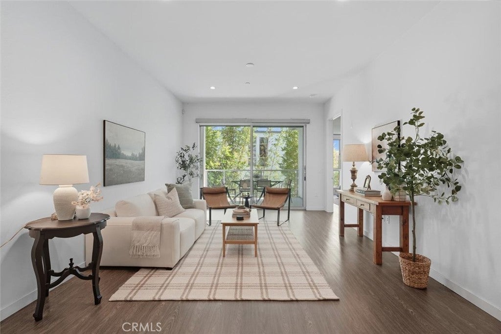 Photo of Listing #SB25196689