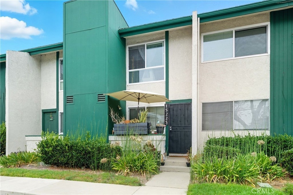 Photo of Listing #DW25201261