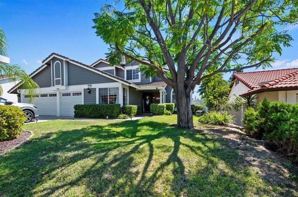 Photo of Listing #IV25202715