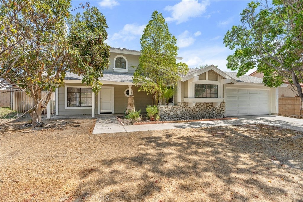 Photo of Listing #IV25201103