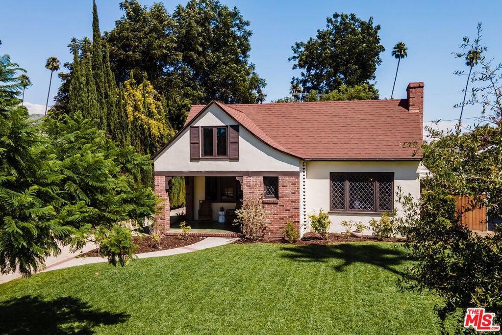 Photo of Listing #25588617