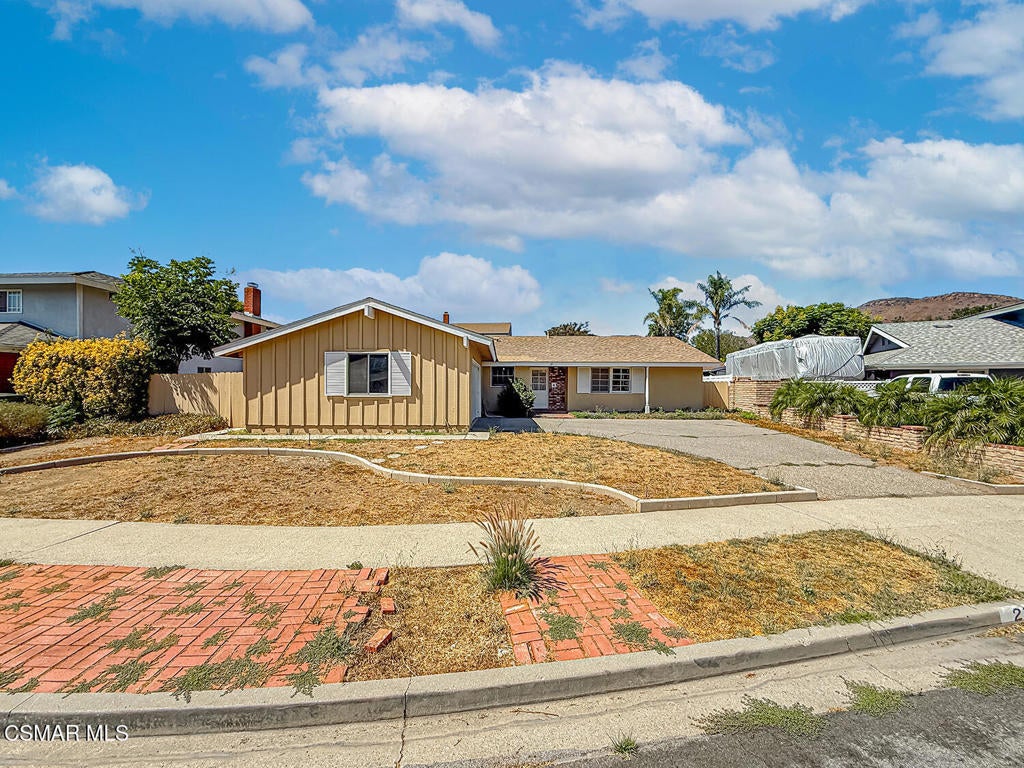 Photo of Listing #225004584