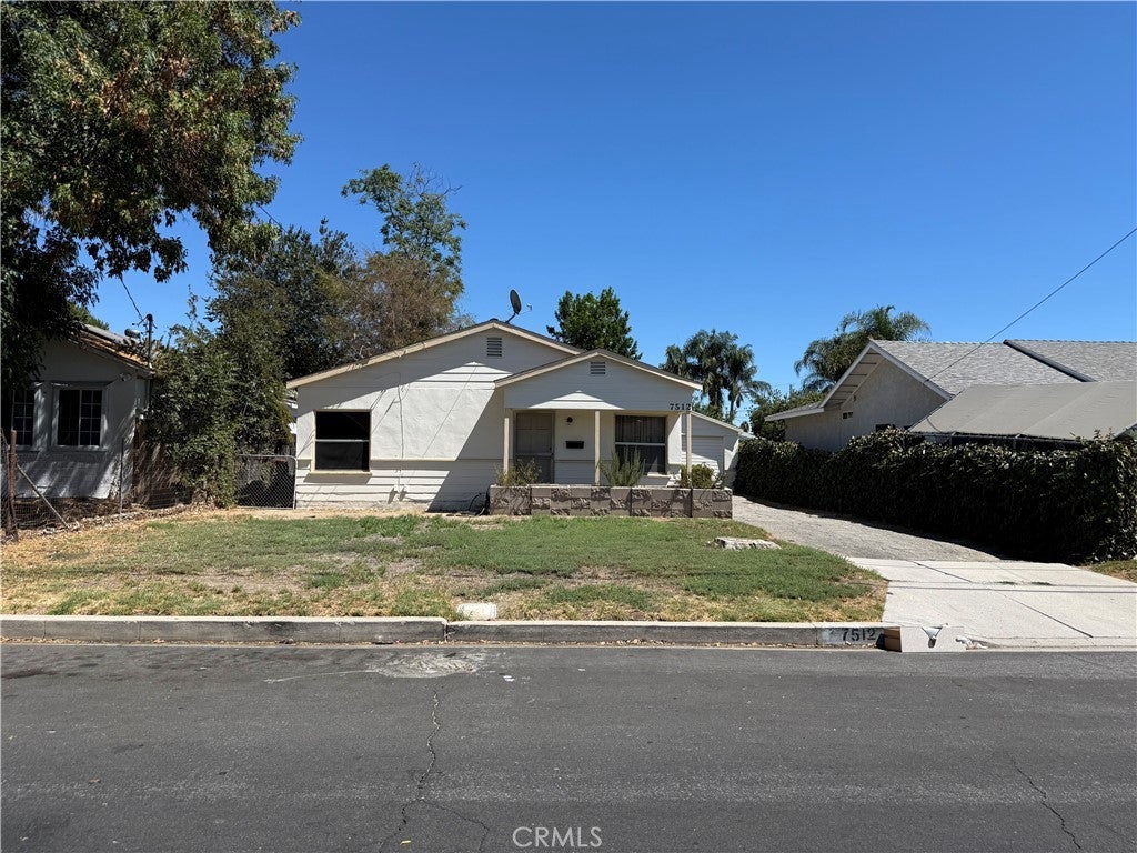 Photo of Listing #SR25204416