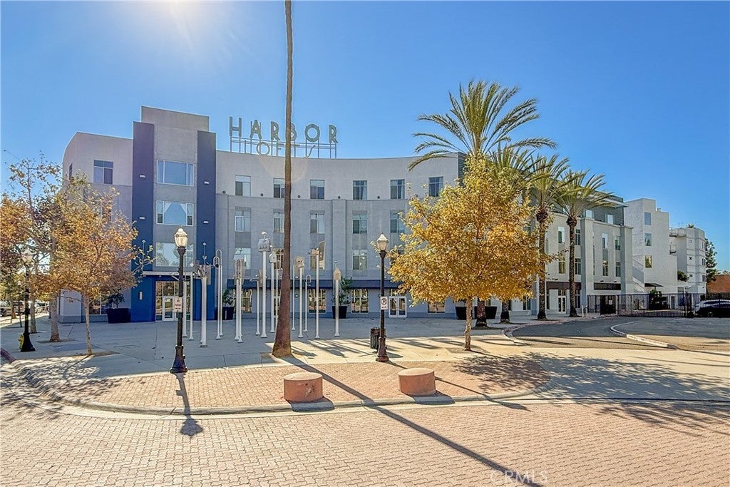 Photo of Listing #CV25192694