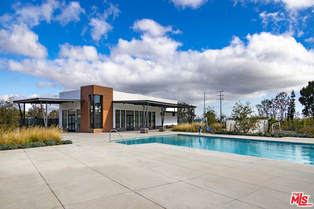 Photo of Listing #25583879