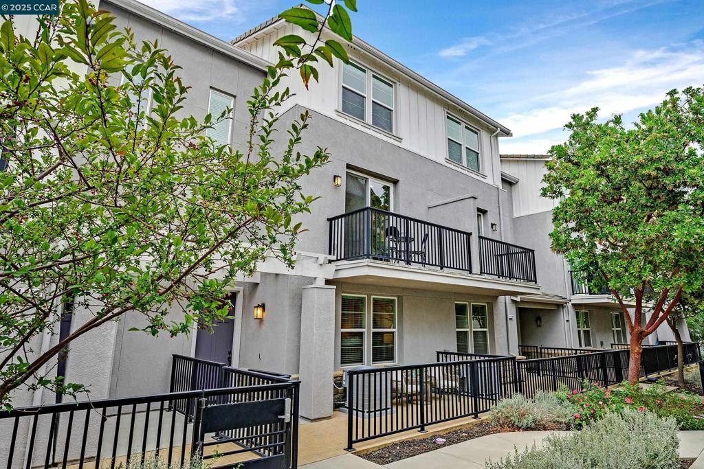 Photo of Listing #41110928