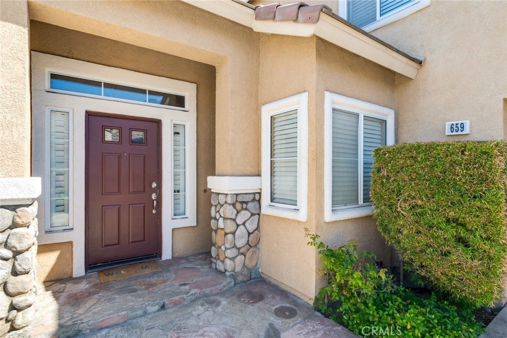 Photo of Listing #IV25207527