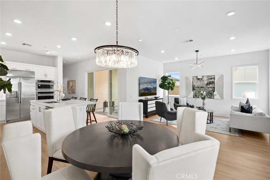 Photo of Listing #OC25209935