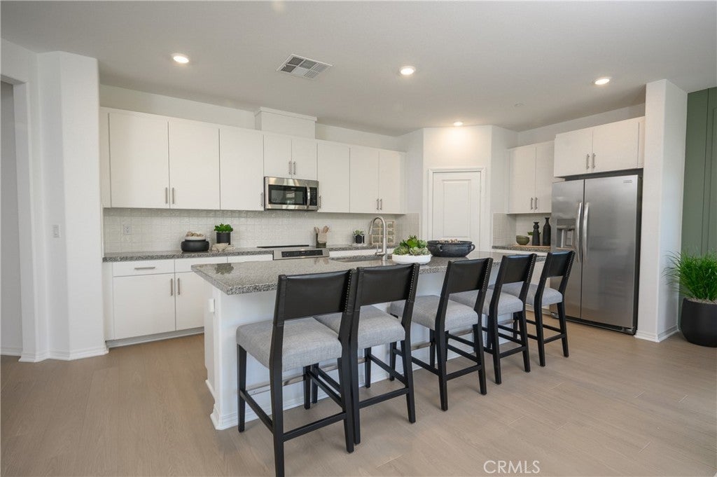 Photo of Listing #SW25210252