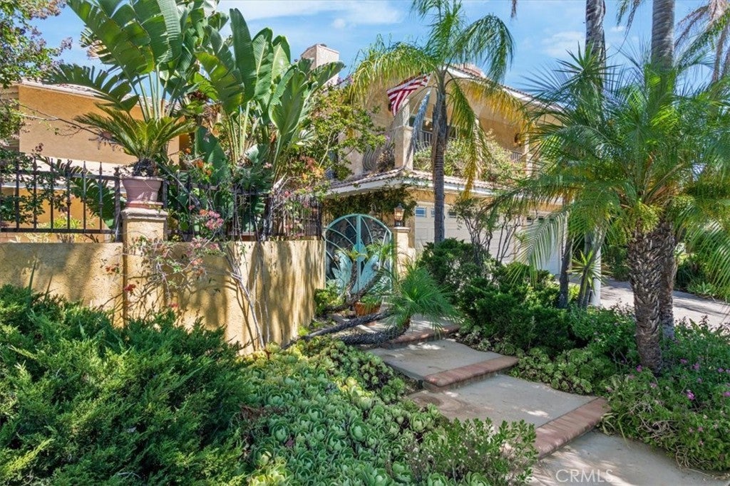 Photo of Listing #SR25212827