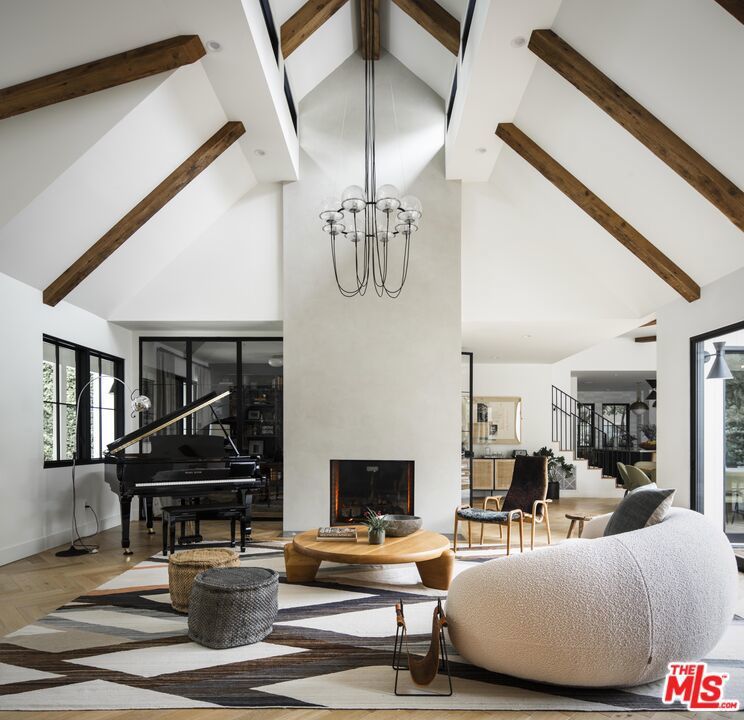 Photo of Listing #25590249