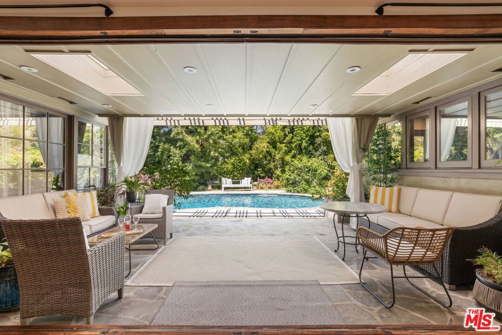 Photo of Listing #25590433