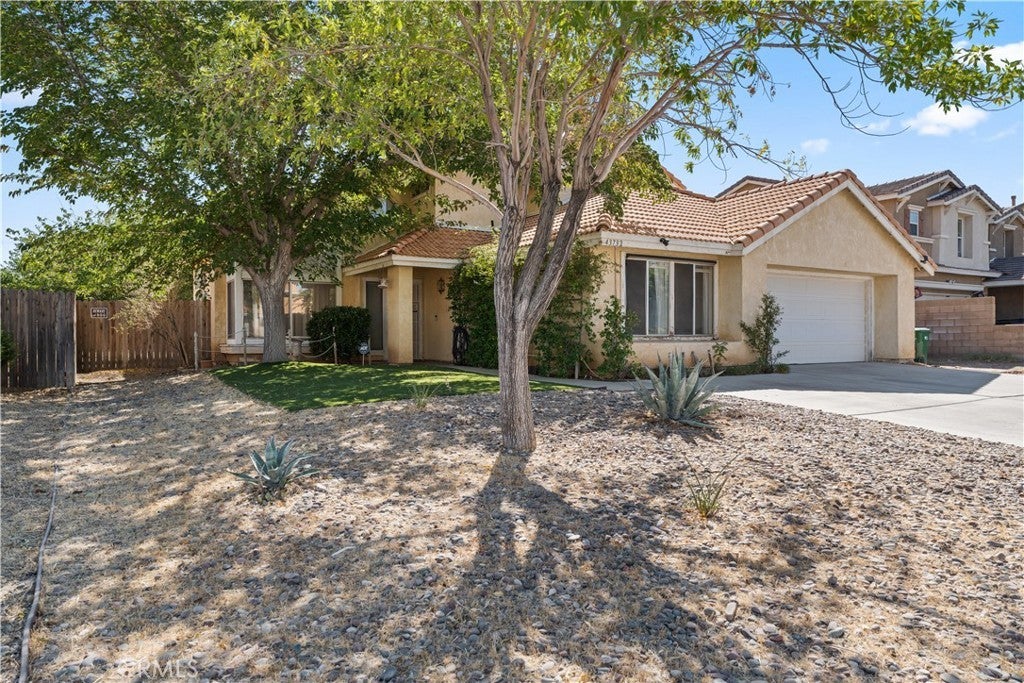 Photo of Listing #SR25213968