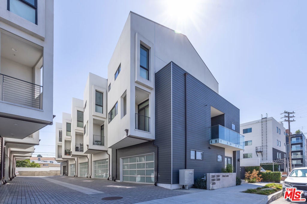 Photo of Listing #25590265