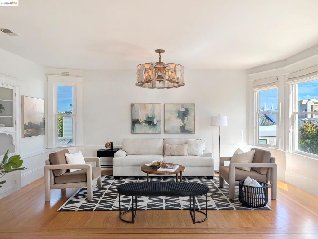 Photo of Listing #41111204