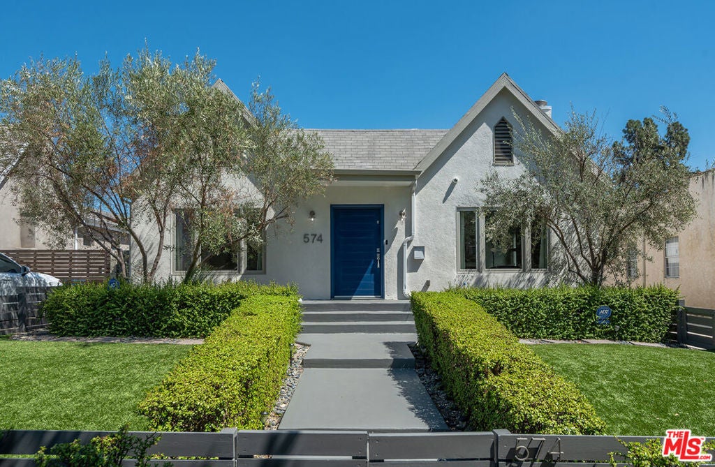 Photo of Listing #25590857