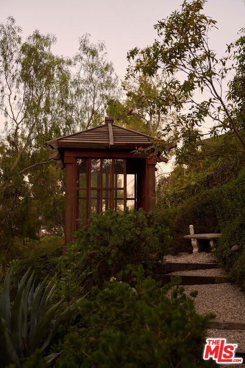 Photo of Listing #25590267