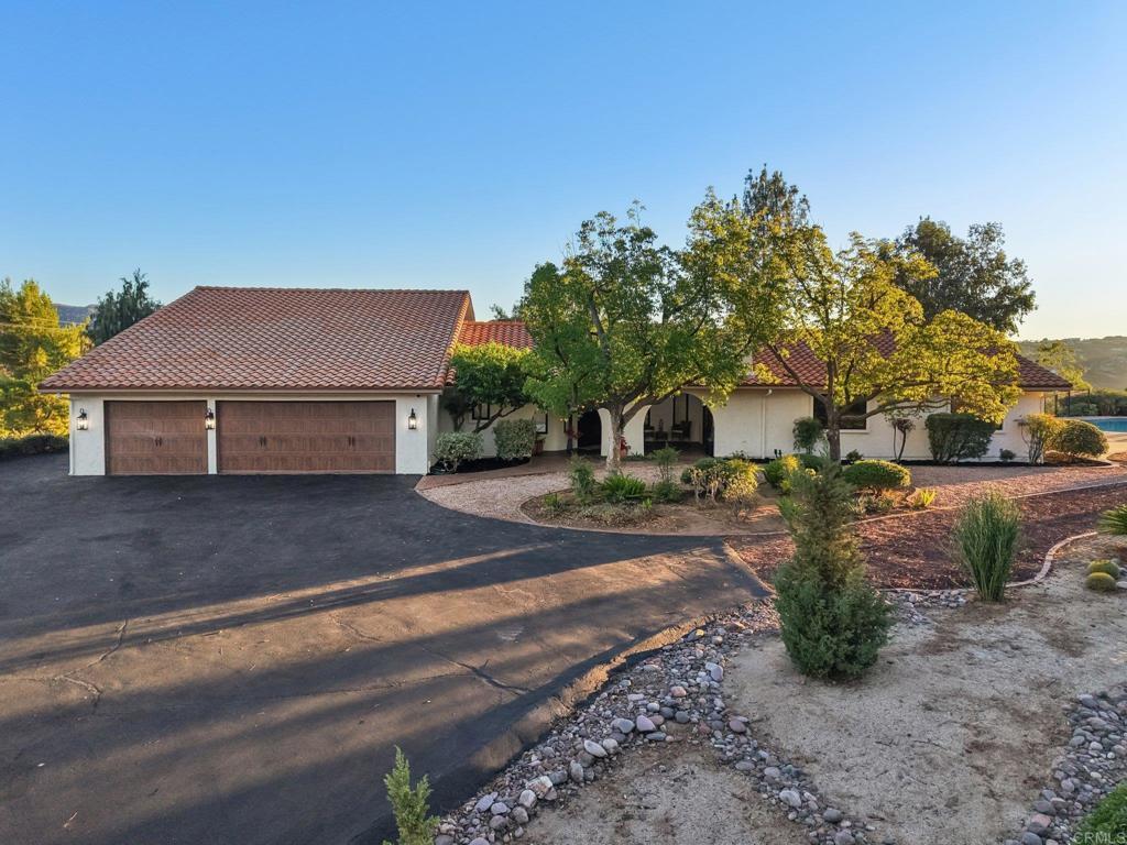 Photo of Listing #PTP2506951