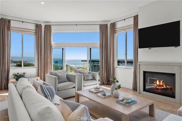 2716 Highland Avenue, Manhattan Beach.