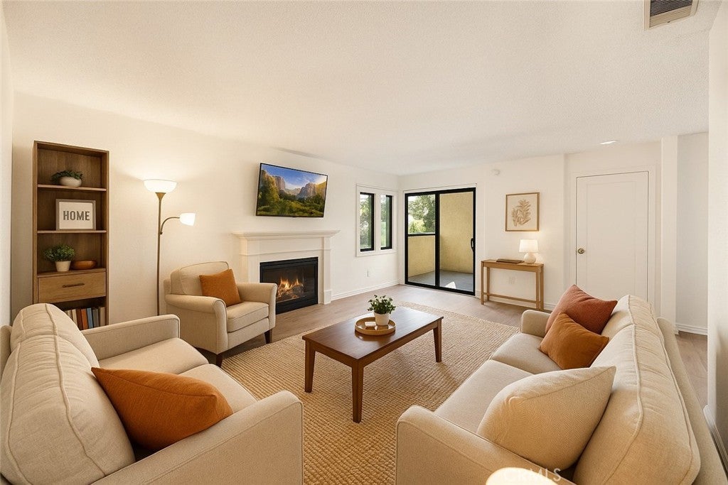 Photo of Listing #TR25214368