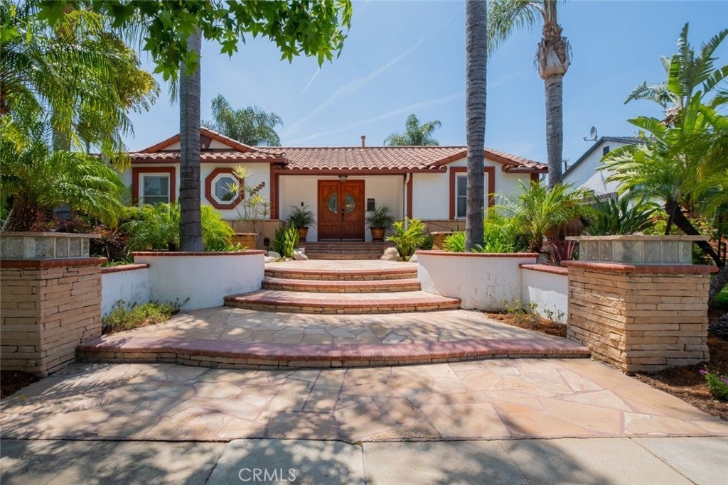 Photo of Listing #SR25215093