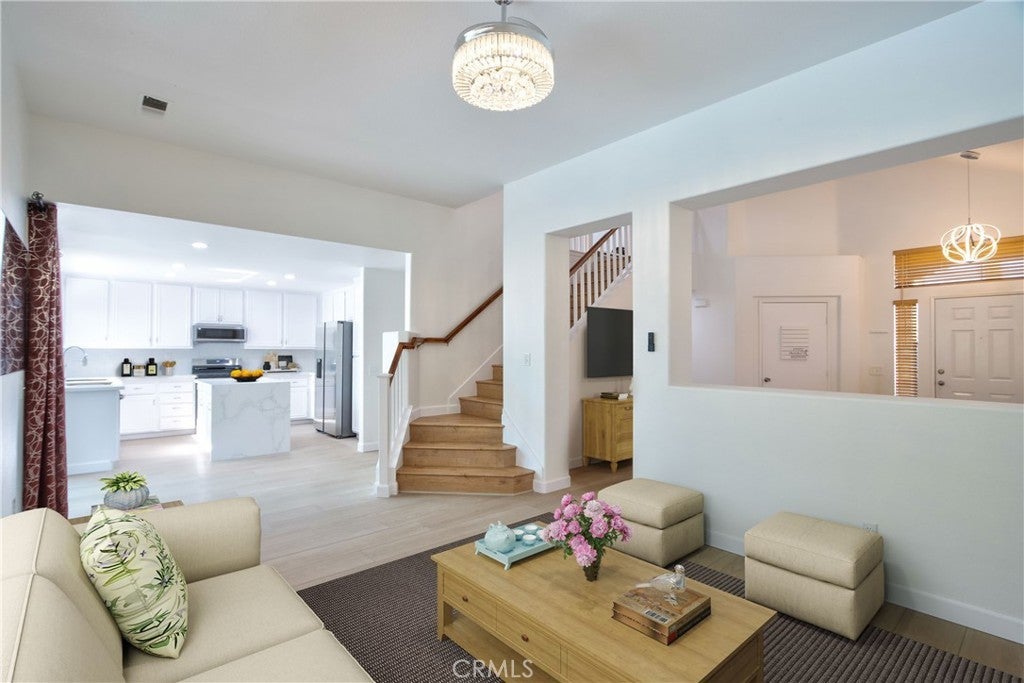 Photo of Listing #SW25215305