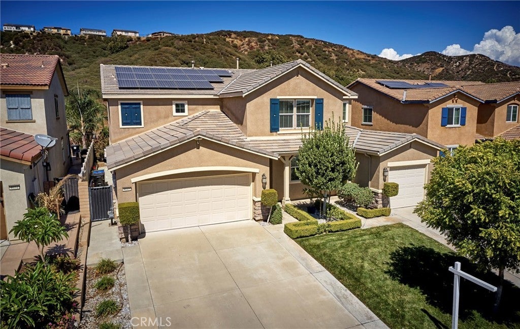 Photo of Listing #IV25181589