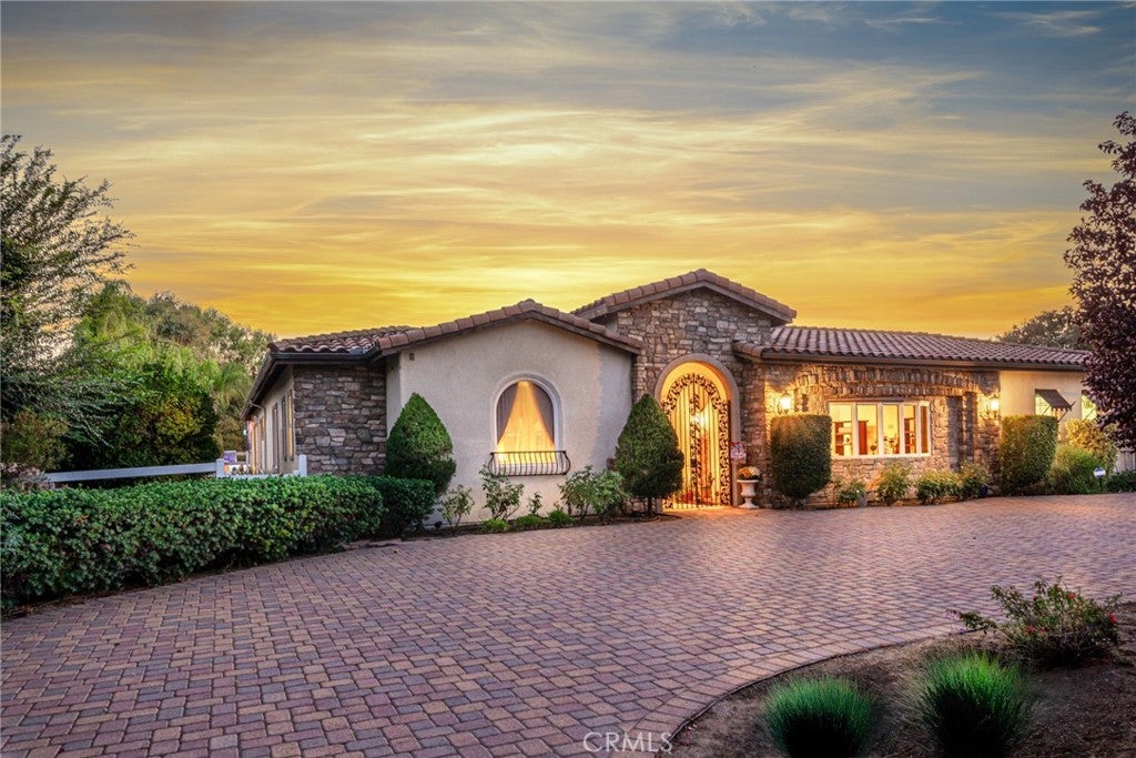 Photo of Listing #SW25203301