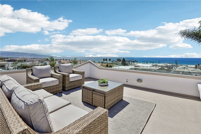 1550 Monterey Boulevard, Hermosa Beach.