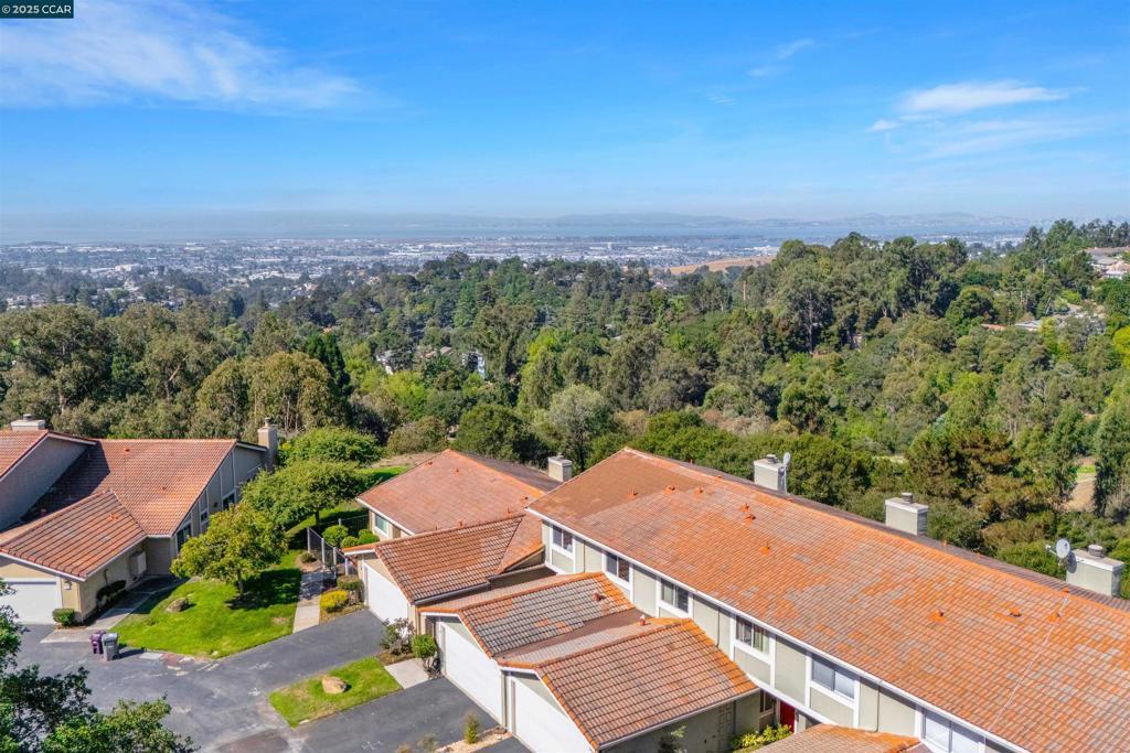 Photo of Listing #41111319