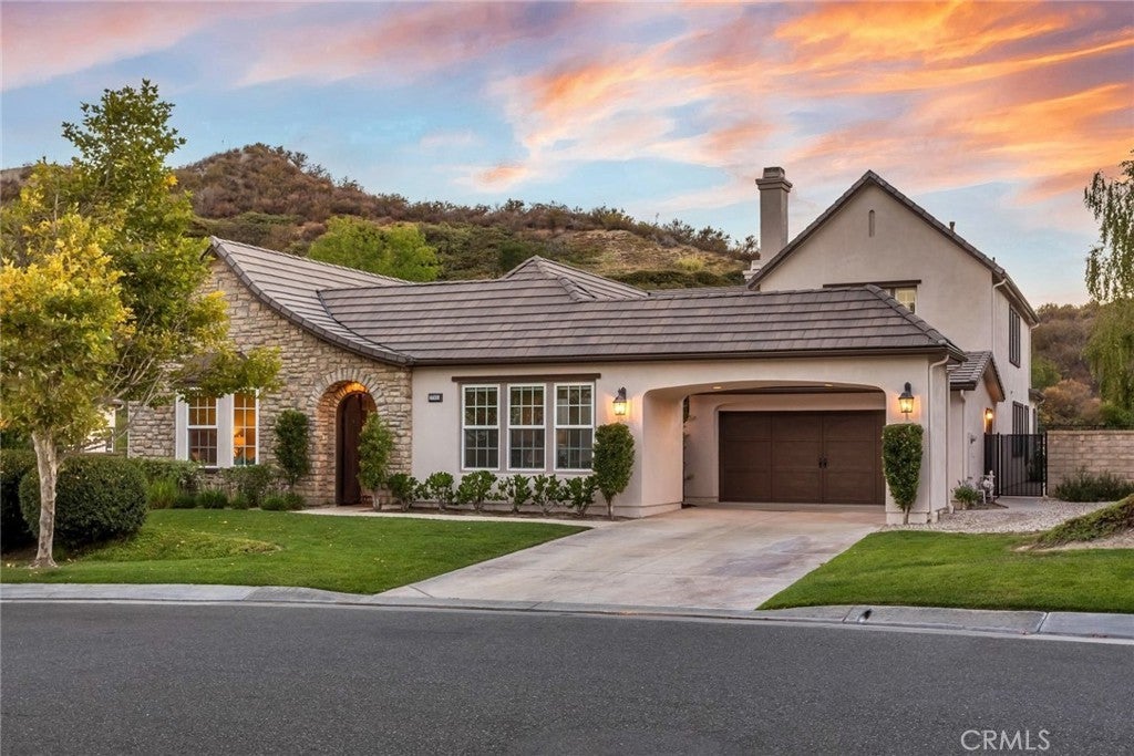 Photo of Listing #SR25215467