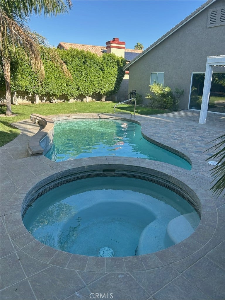 Photo of Listing #SR25199303