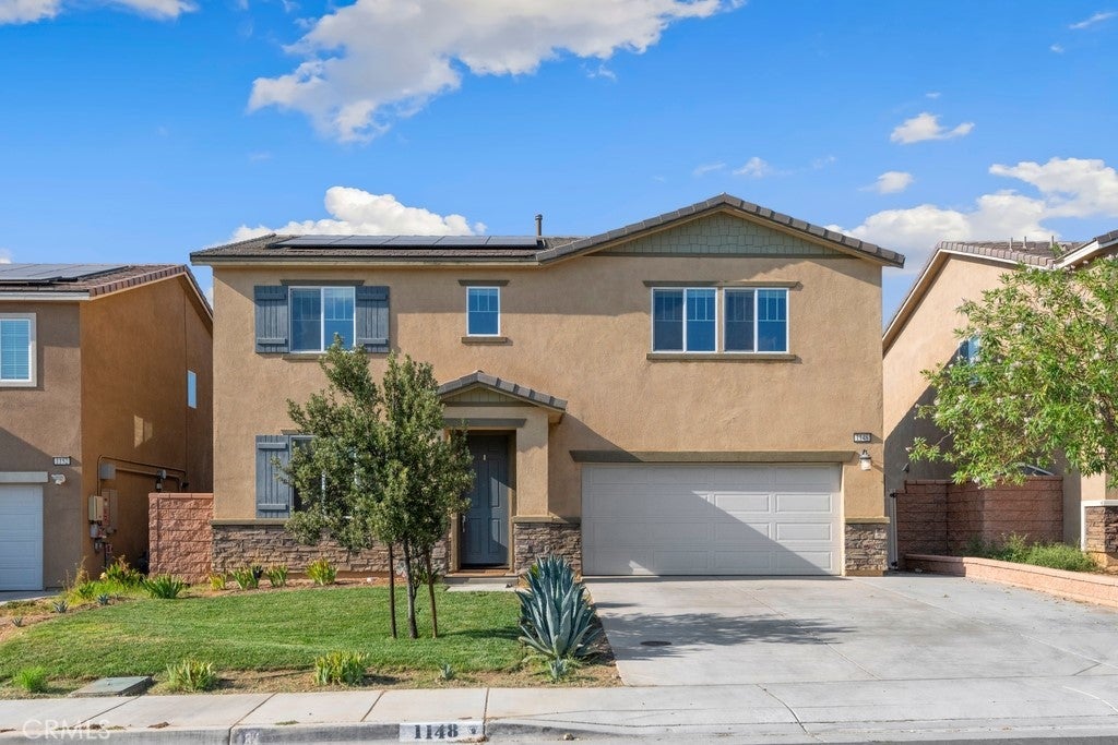 Photo of Listing #IV25215527