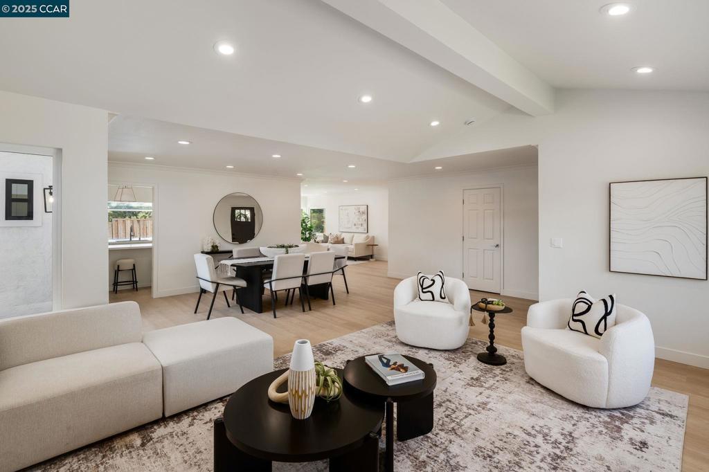 Photo of Listing #41111391