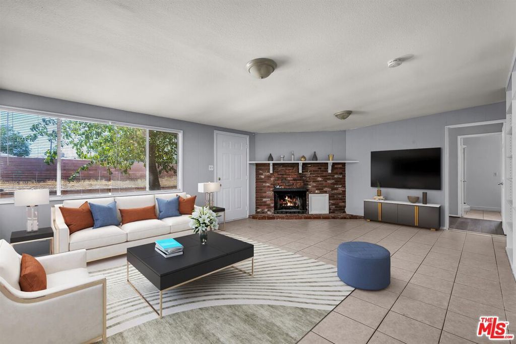 Photo of Listing #25581333