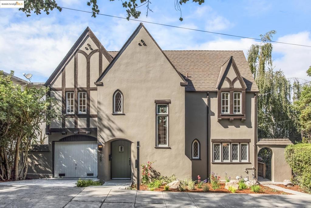 Photo of Listing #41111398