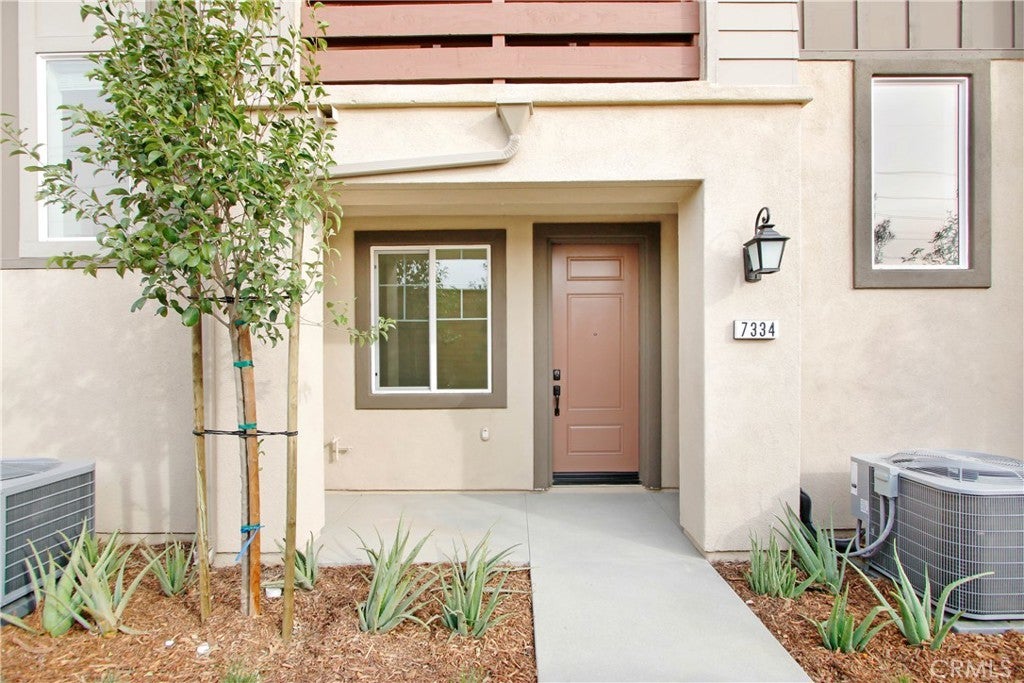 Photo of Listing #IV25215045