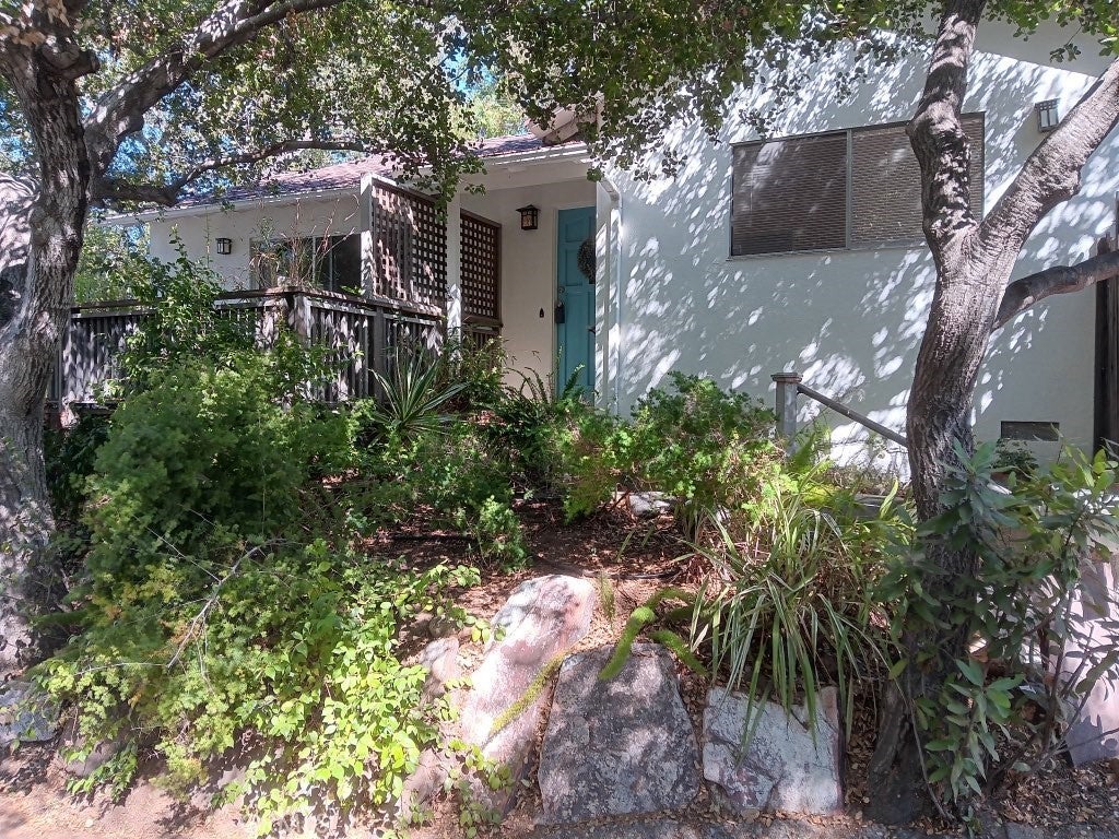 Photo of Listing #SR25216028