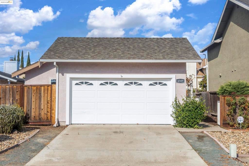 Photo of Listing #41111445