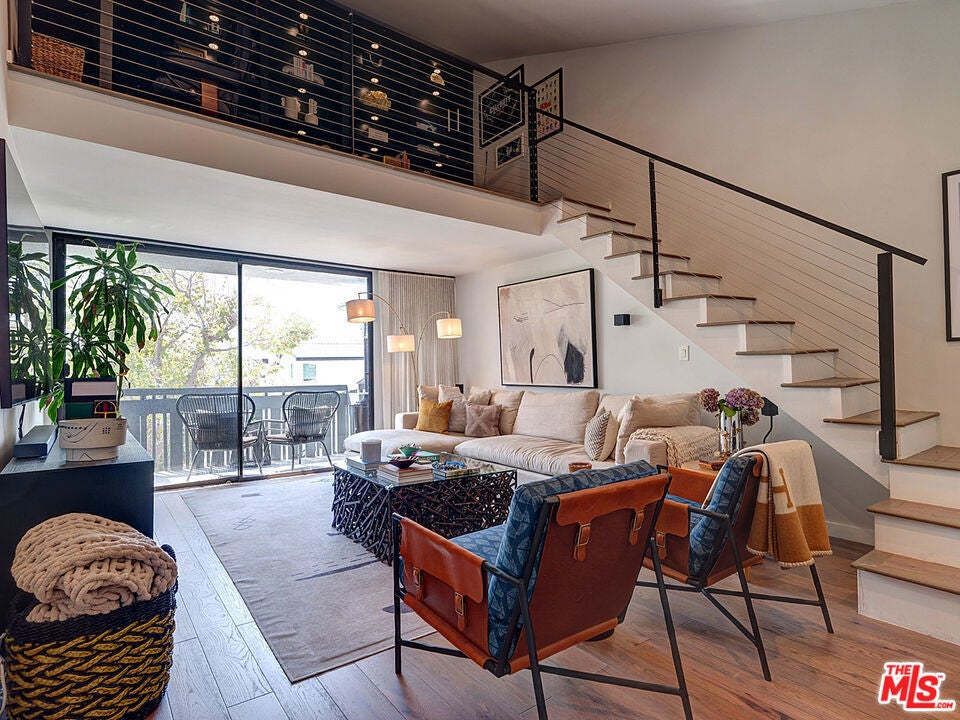 Photo of Listing #25587717