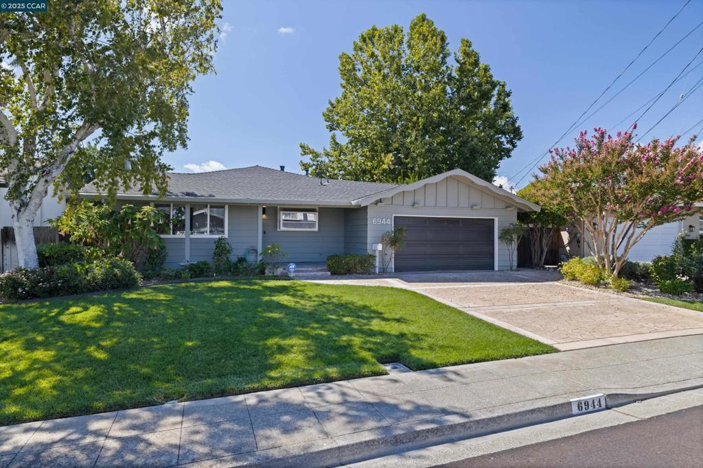 Photo of Listing #41111469