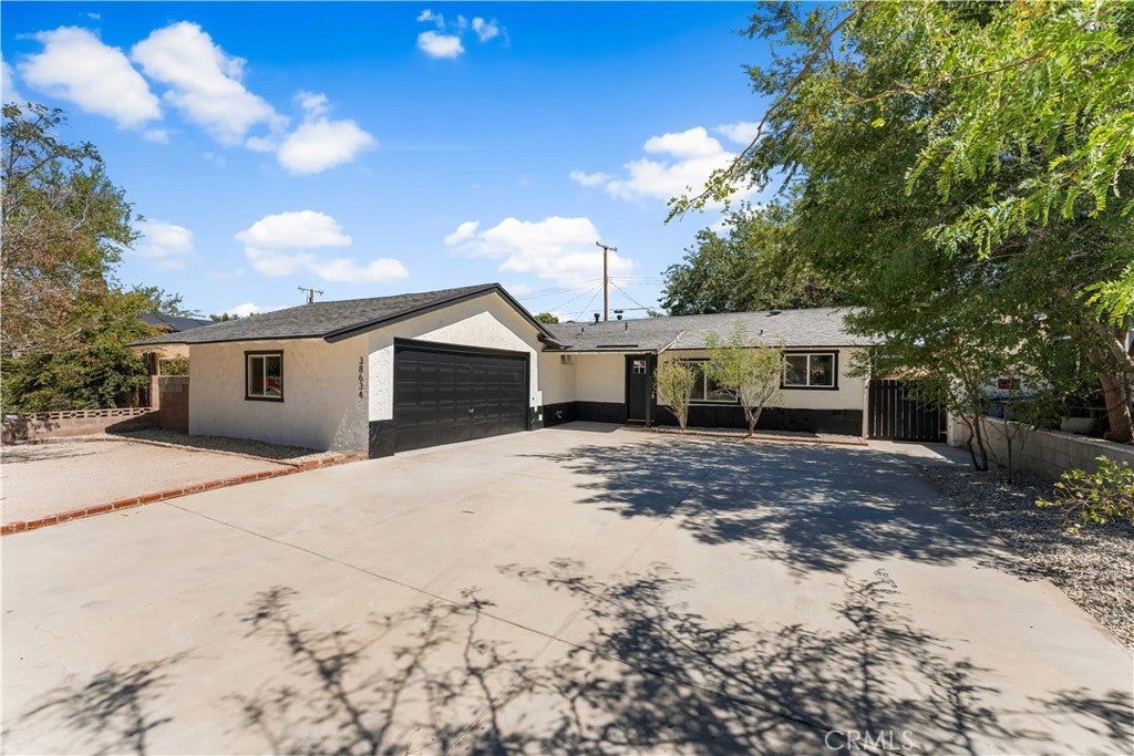 Photo of Listing #SR25215791