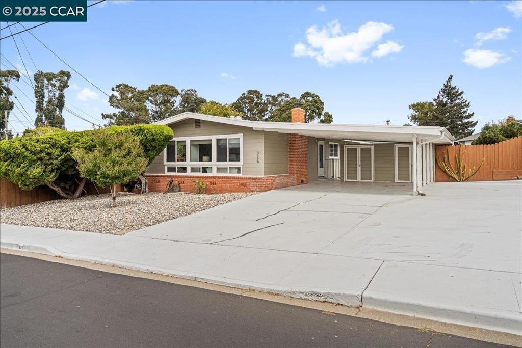 Photo of Listing #41111529