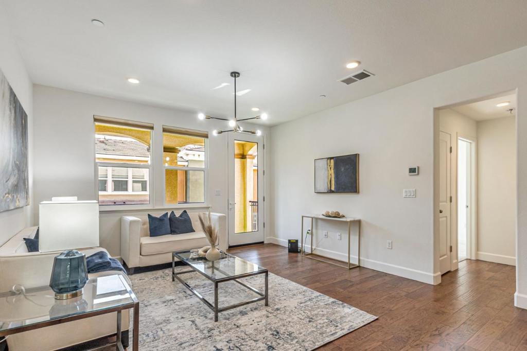 Photo of Listing #ML82021485