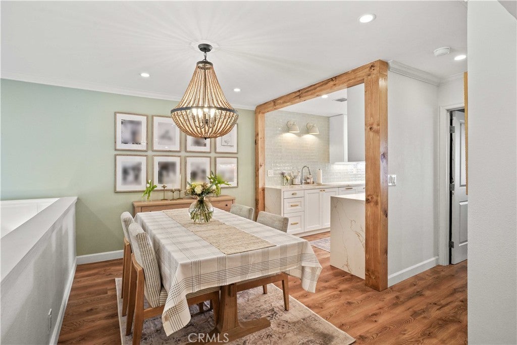 Photo of Listing #SR25215636