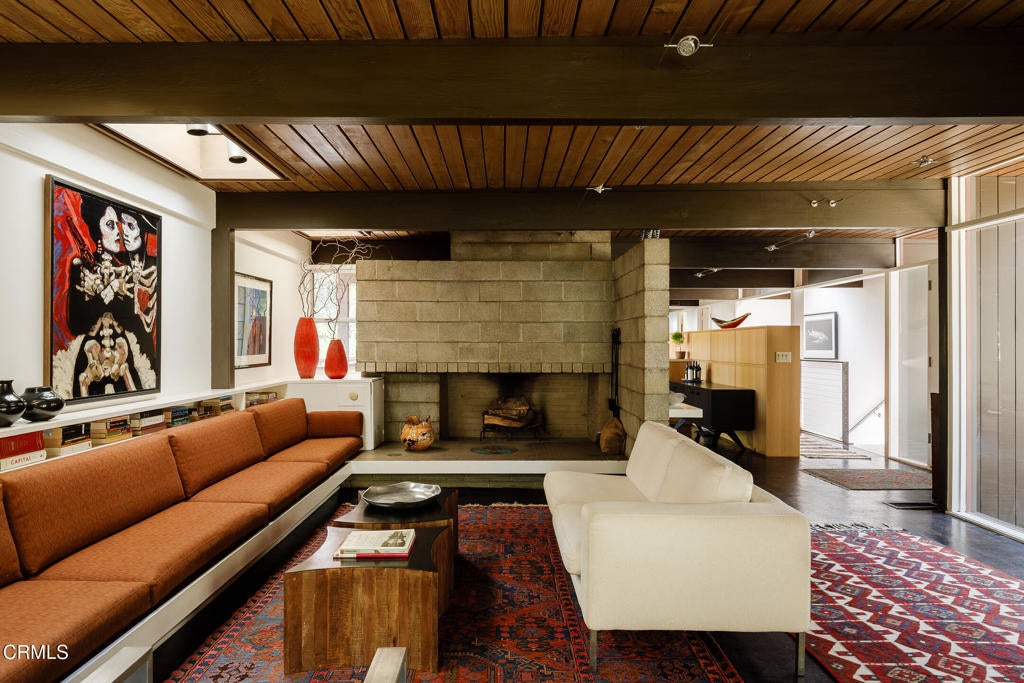 Photo of Listing #P1-24104