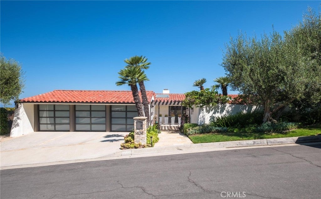 Photo of Listing #SB25215084